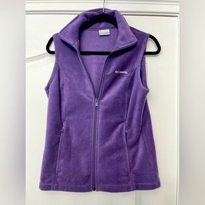 Columbia zip up vest
